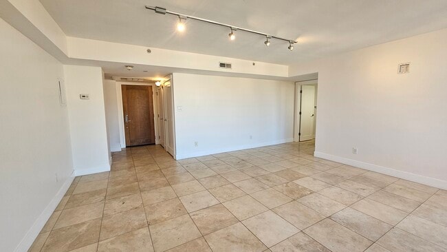 Building Photo - 230 E 300 S Unit 1008