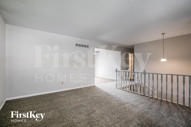 Photo - 606 NE Park Cir