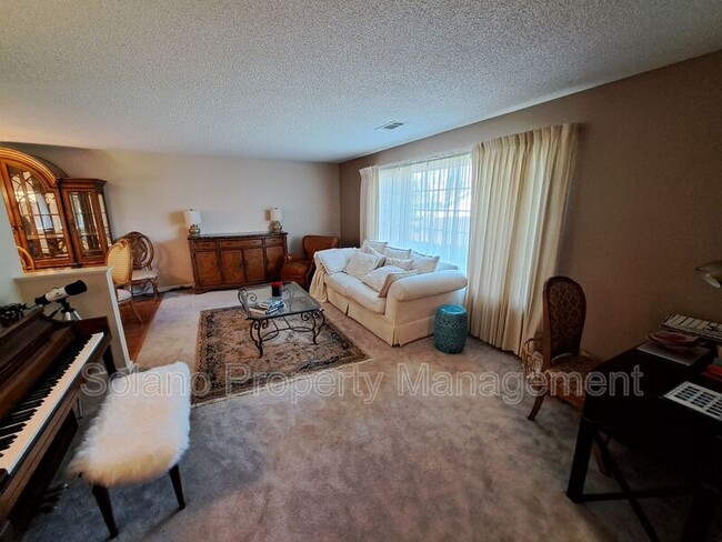 Photo - 110 Wayne Ct