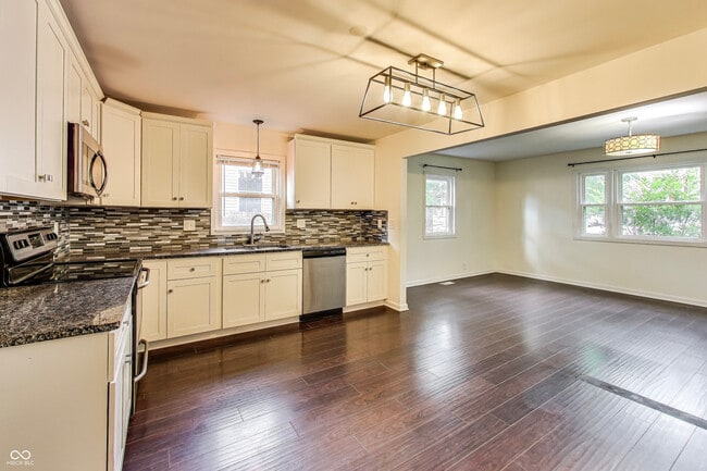 Photo - 1223 St Paul St