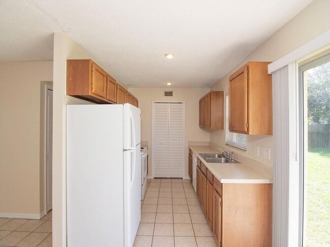 Photo - 1190 SE Puritan Ln