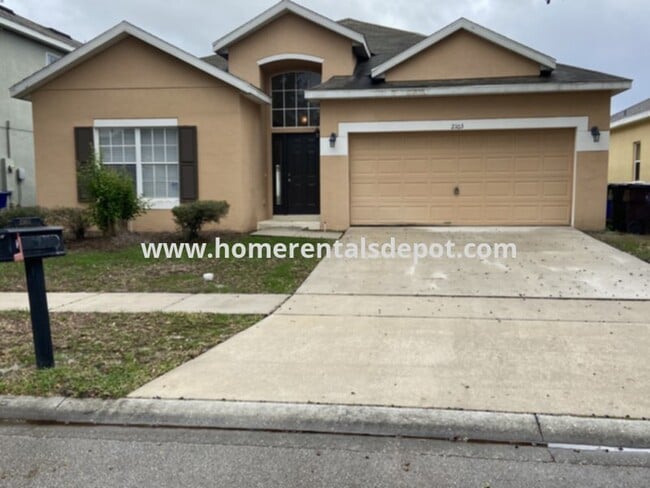 Building Photo - Spacious 4/2 in a Great Community!