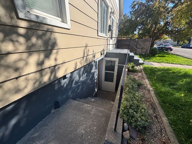 Photo - 650 N 10th Ave Unidad 650 1/2 N 10th