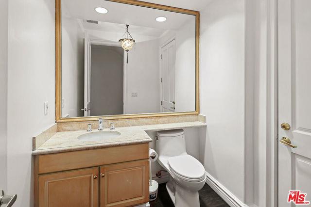 Building Photo - 11500 San Vicente Blvd Unit 220 Rental