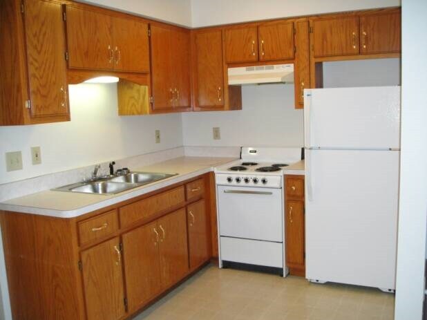 Photo - 808-809 Covey Ln