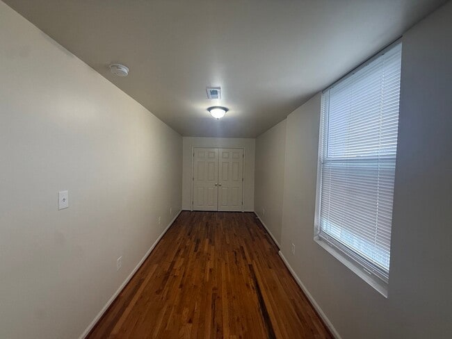 2911 Greenmount Ave Unidad 2A