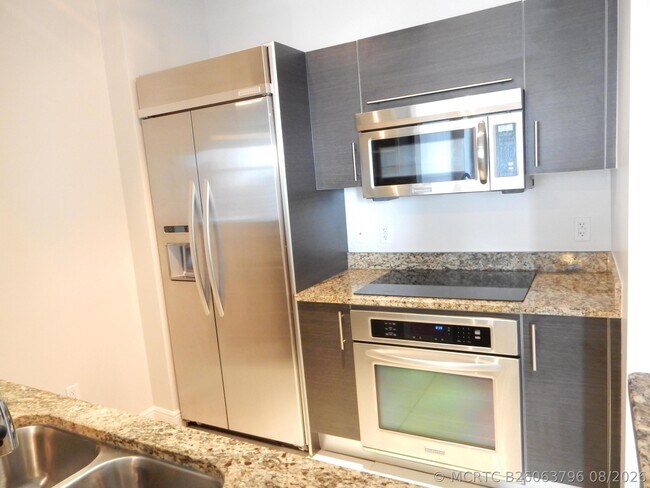 Photo - 550 Okeechobee Blvd Unit 714