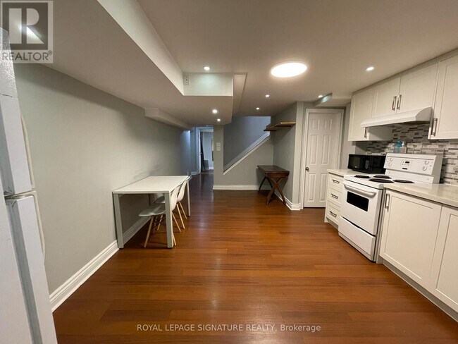 Photo - 157 Rouge River Dr