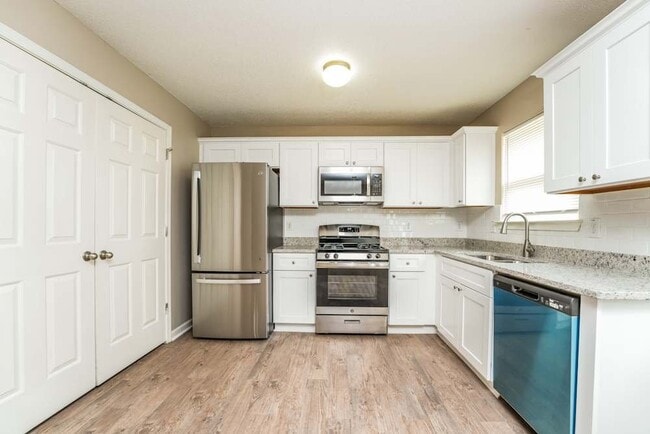 Photo - 4943 Bryant Dr