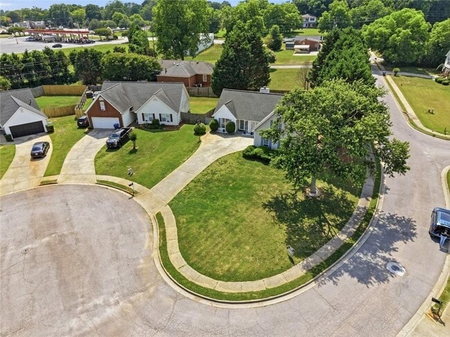 35 Shenandoah Dr