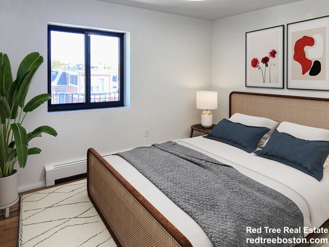 Photo - 880 E 4th St Unit 3