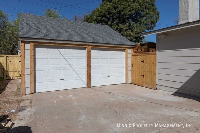 Photo - 2108 S Hayden St