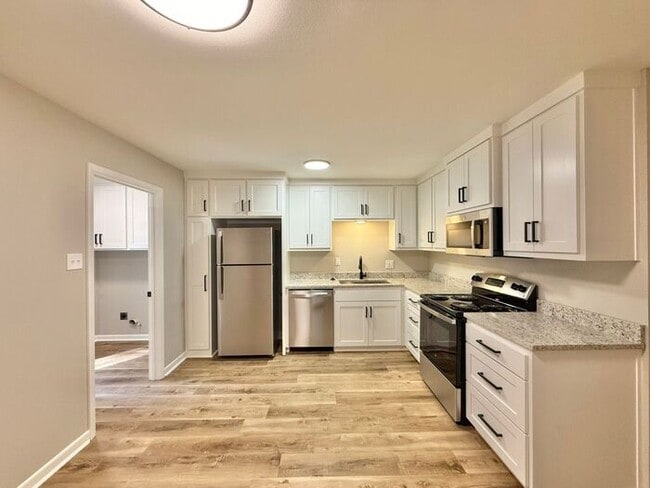 Photo - Newly Renovated Duplex for Rent!