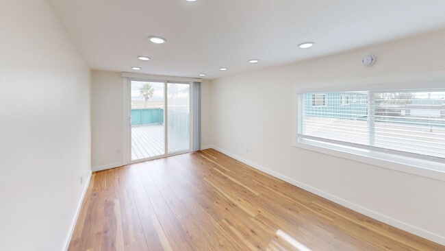 Photo - 1478 Seacoast Dr Unit B