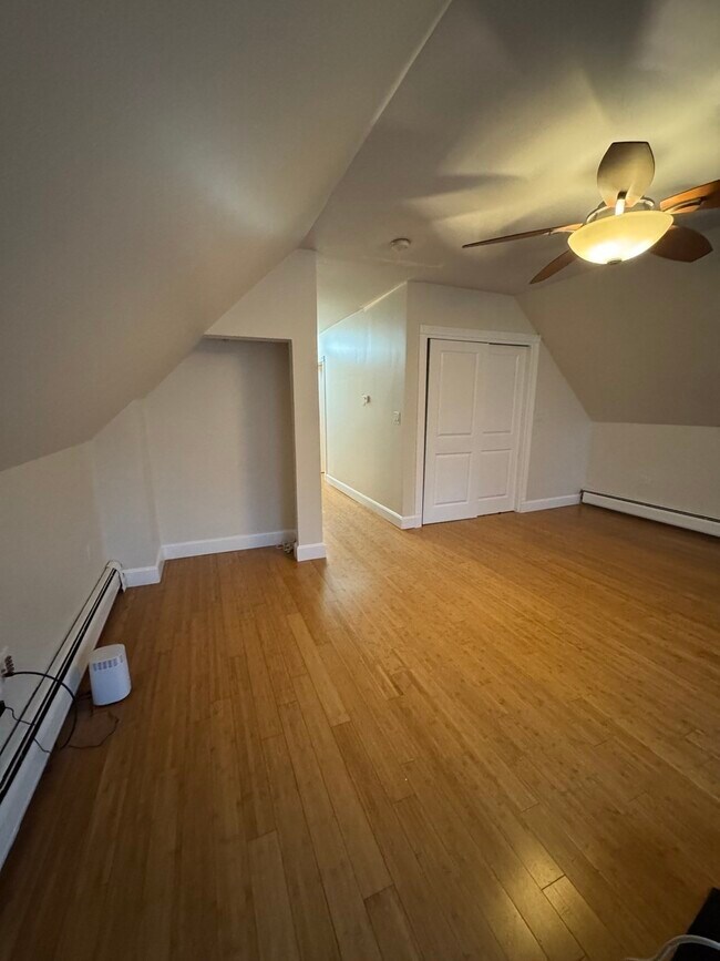 23 Fletcher St Unit 3