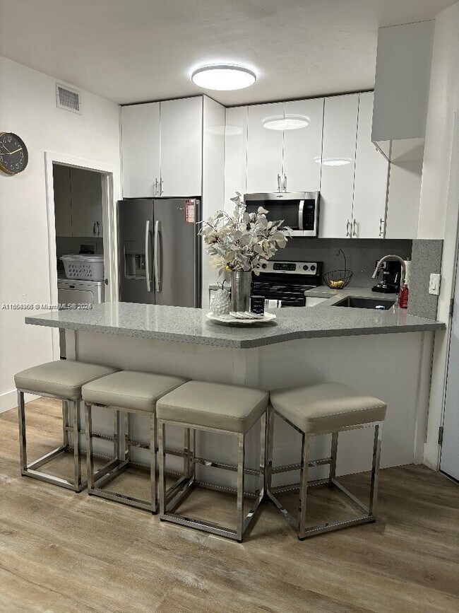 Photo - 18320 NW 68th Ave Unidad A