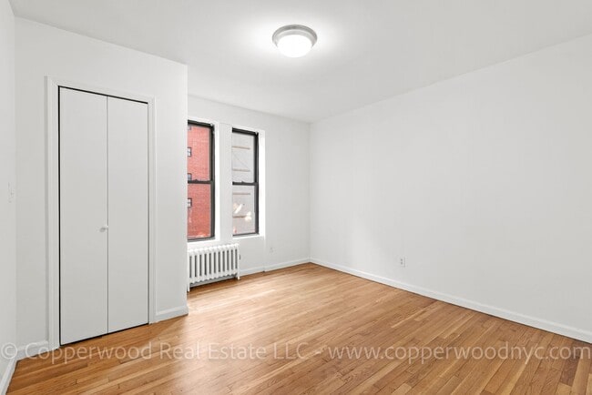 Photo - 402 East 78th St