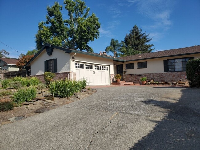 Building Photo - Stylish Single-Level in Marinwood | Great ... Rental