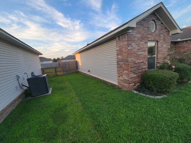 Photo - 22 Apricot Dr