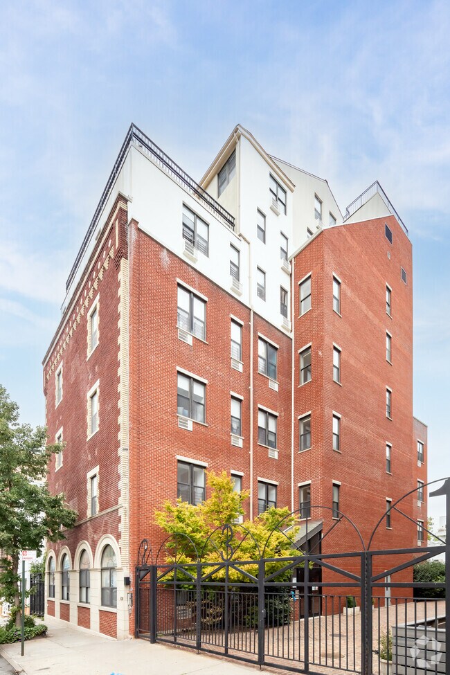 Photo - Carriage House on the Slope