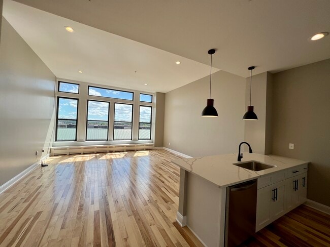 Photo - 409 Lackawanna Ave Unit 412