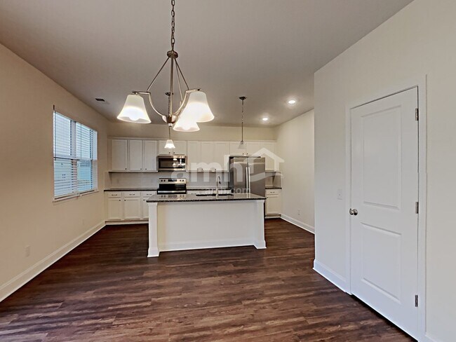 Photo - 2001 Bennett Dr