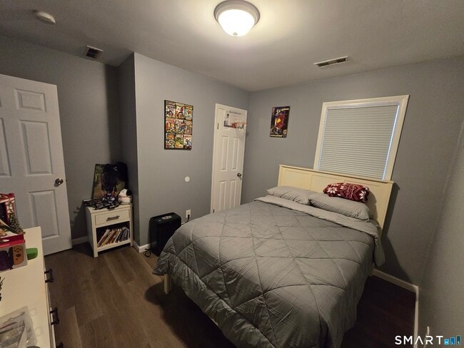 Photo - 90 Bond St Unit 2