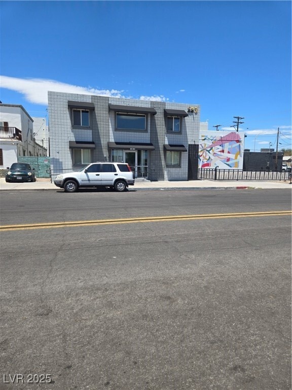 Building Photo - 223 N 9th St Unit 201 Rental