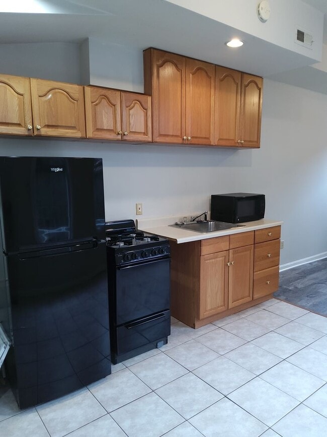 Photo - Little Italy Carriage House offering A/C a...