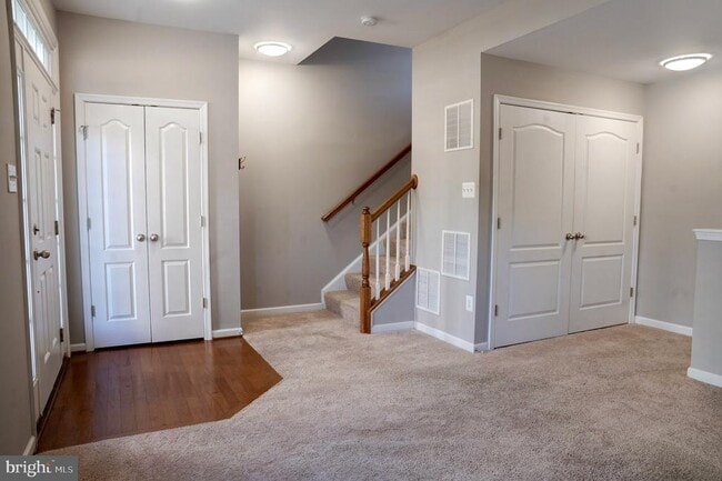 Photo - 2627 Osprey Way S