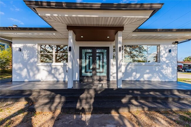 Photo - 2061 S Peninsula Dr
