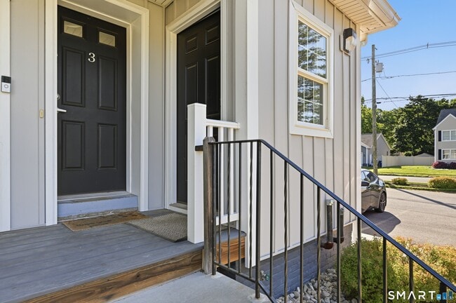 Photo - 111 Laurel Ct Unit 3