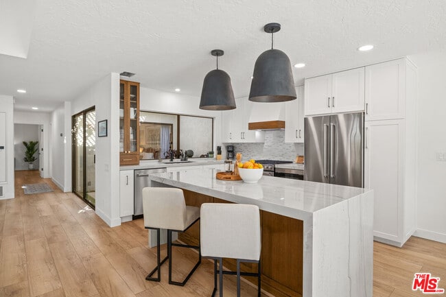Photo - 72417 Rolling Knoll Dr