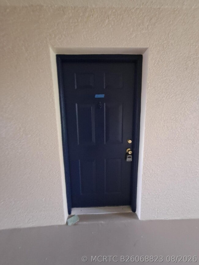 Photo - 161 SW Palm Dr Unit 204