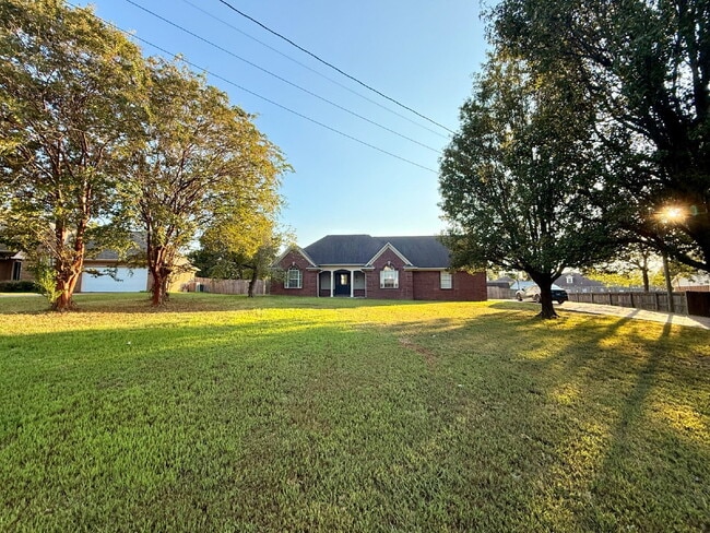 319 Thomas St