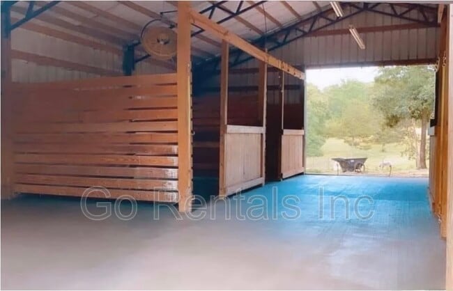 Photo - 12839 Davis Creek Rd