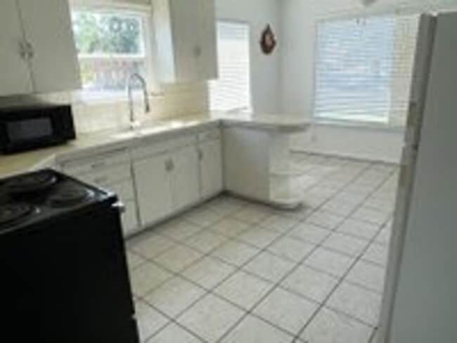 Photo - Carlson Duplex Unit 380 N 200 E