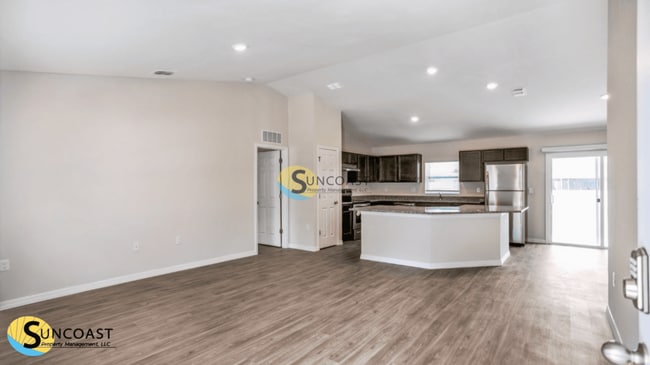 Photo - 176 Point Pleasant Dr