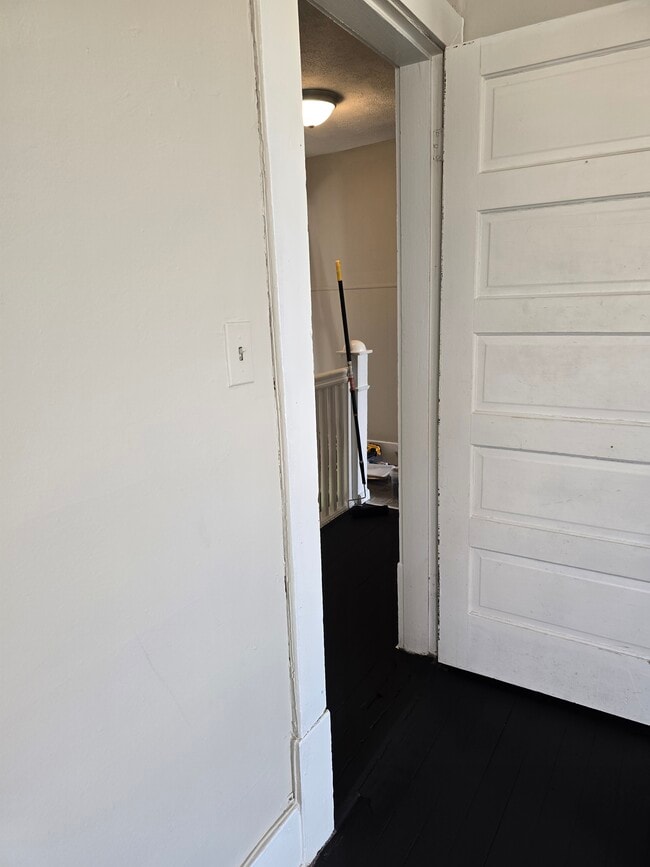 Photo - 55-57 West Parkwood Avenue Unidad 2 56