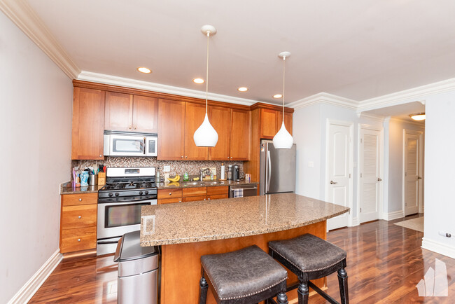 Photo - 1711 N Crilly Ct Condo Unit B