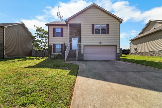 Building Photo - 2200 Trophy Trce