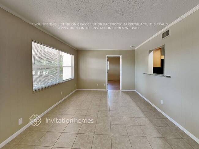 Photo - 908 59th St W