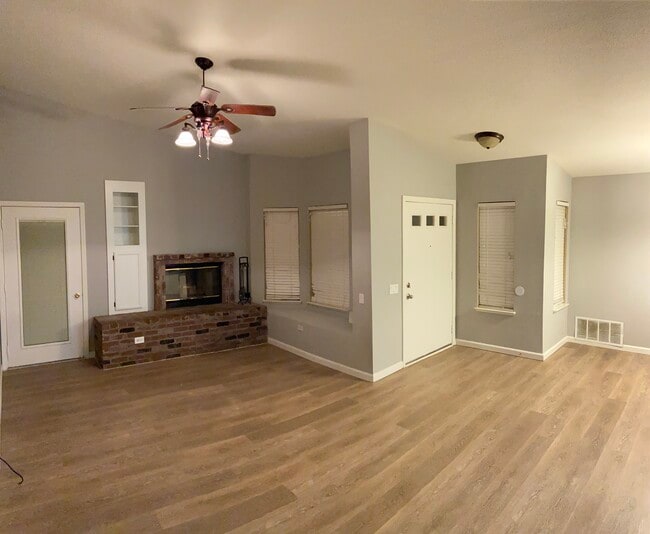 Photo - 1307 Rice Ln