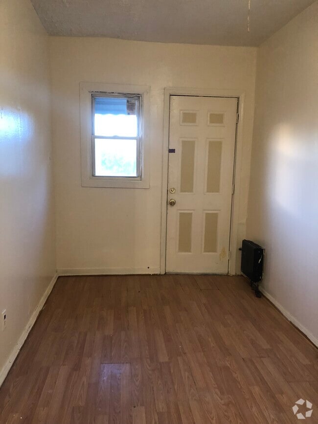 Building Photo - 501 Martin Luther King Jr Dr Unit # 2 Rental