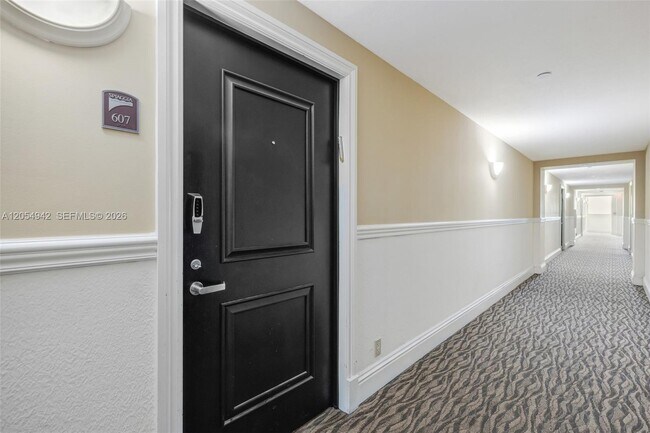 9499 Collins Ave Unit 607