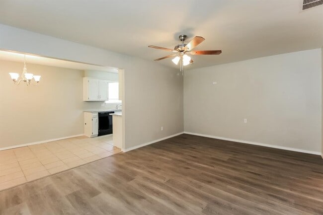 Photo - 808 Glenwood Dr