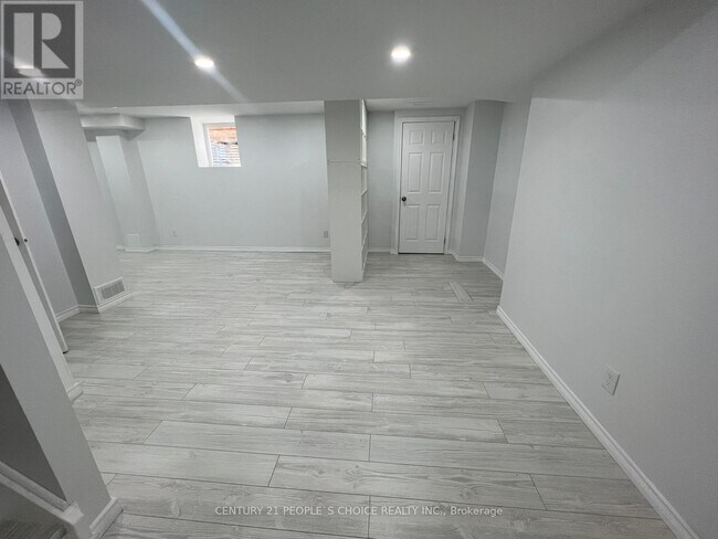 Photo - 10 Chudleigh Ave