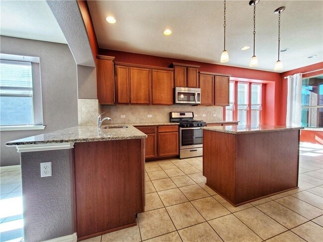 Photo - 405 S Brook Dr