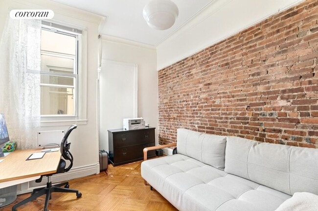 Photo - 130 Berkeley Pl