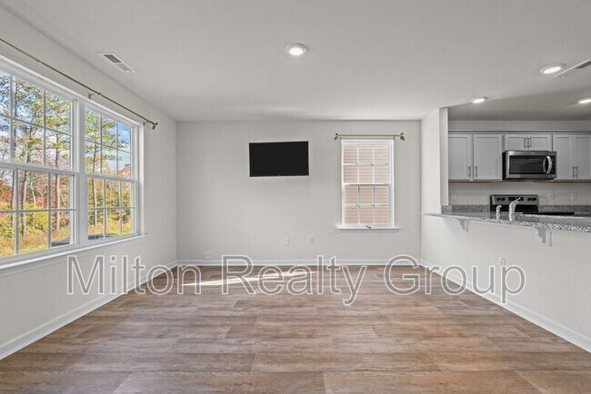 Photo - 122 March Crk Dr